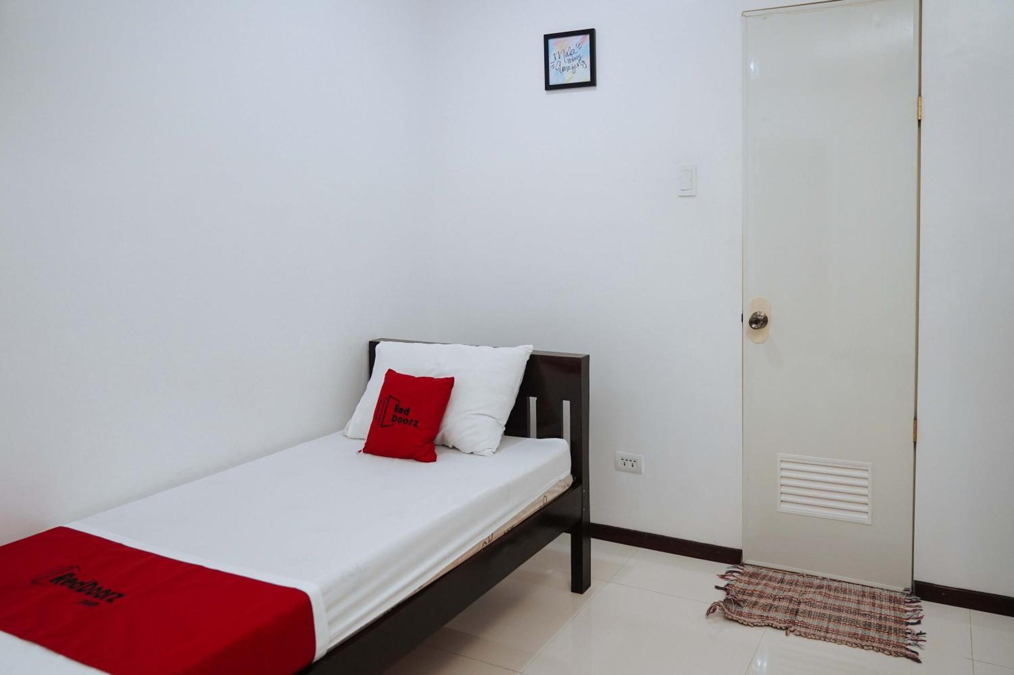 Reddoorz Plus At Billy'S Resort Oslob Luaran gambar