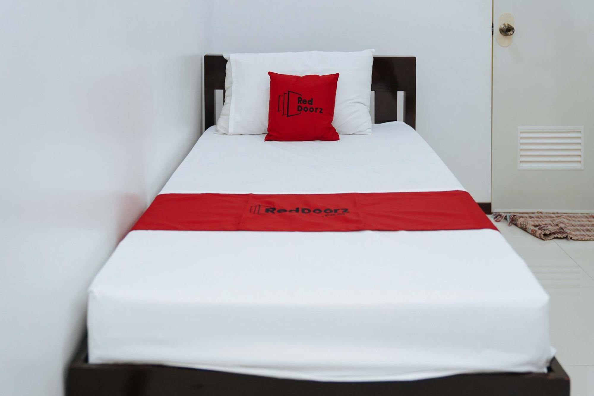 Reddoorz Plus At Billy'S Resort Oslob Luaran gambar